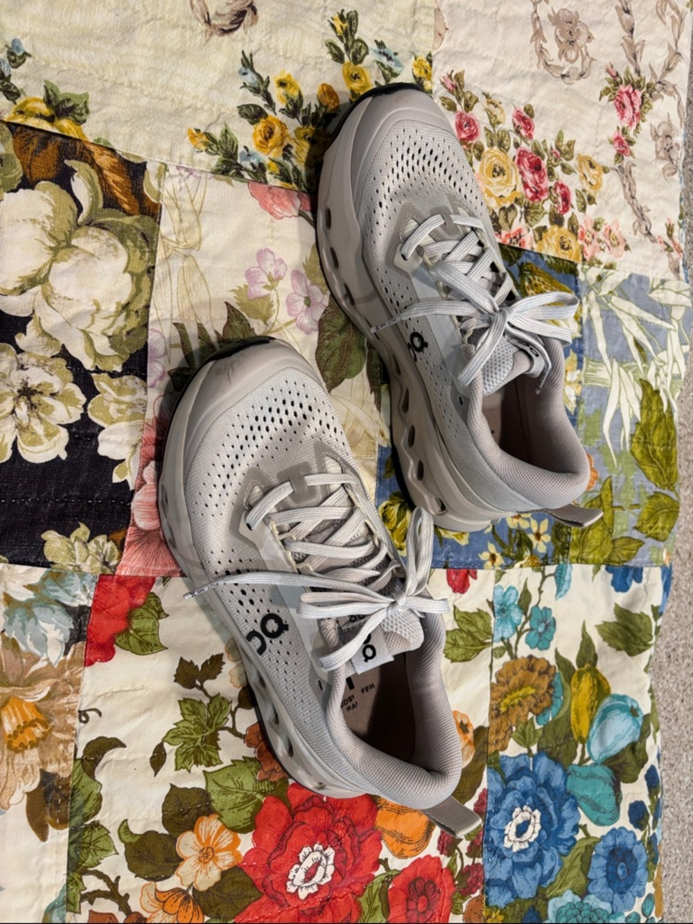On Running Women's Light Gray and White Athletic Sneakers